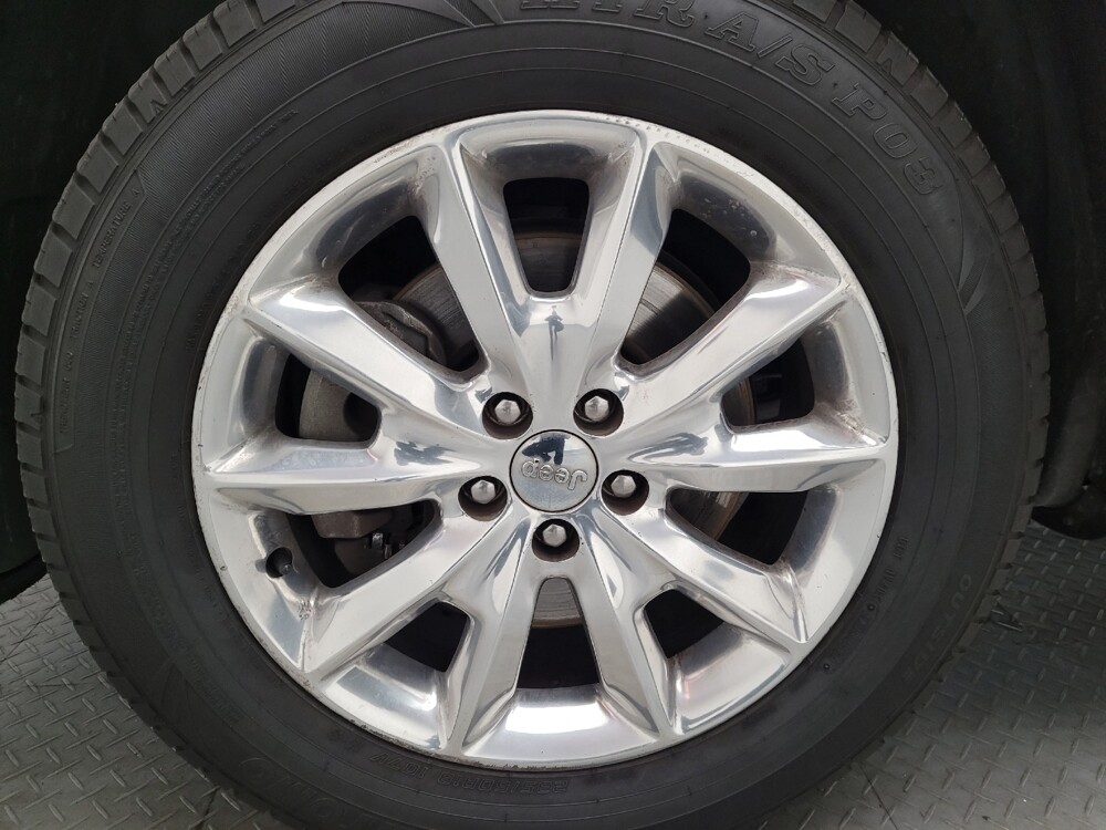 2016 Jeep Cherokee in Riverside, CA 92504 - 18086208 30