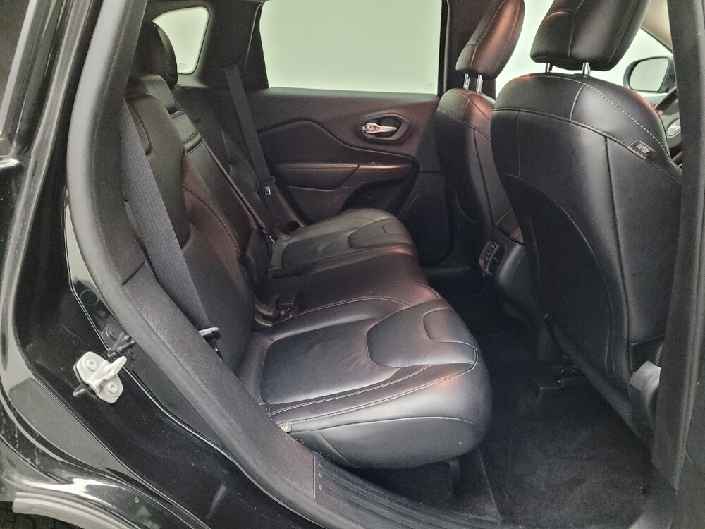 2016 Jeep Cherokee in Riverside, CA 92504 - 18086208 19