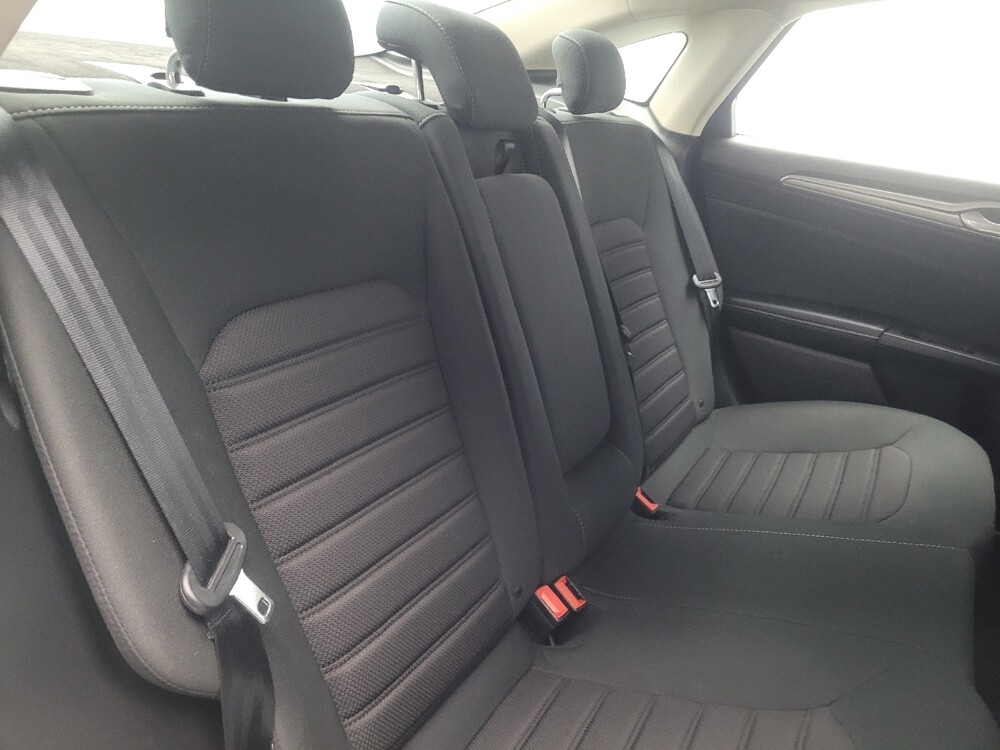 2020 Ford Fusion in Morrow, GA 30260 - 18086213 19