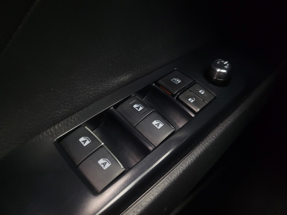 2019 Toyota Camry in Highland, IN 46322 - 18086221 27