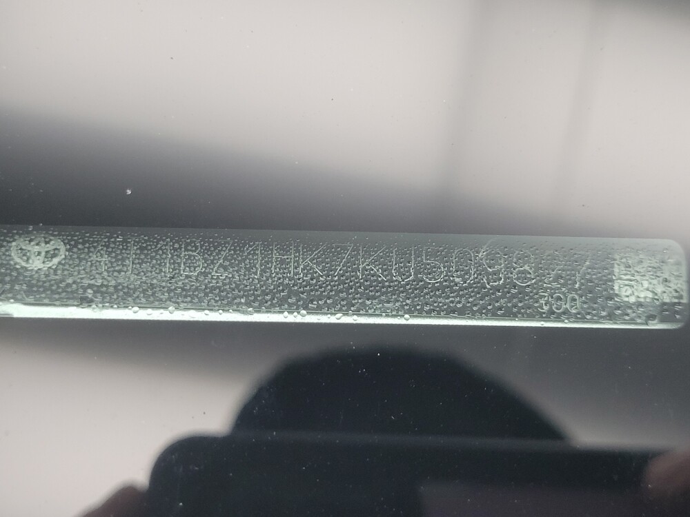 2019 Toyota Camry in Highland, IN 46322 - 18086221 33