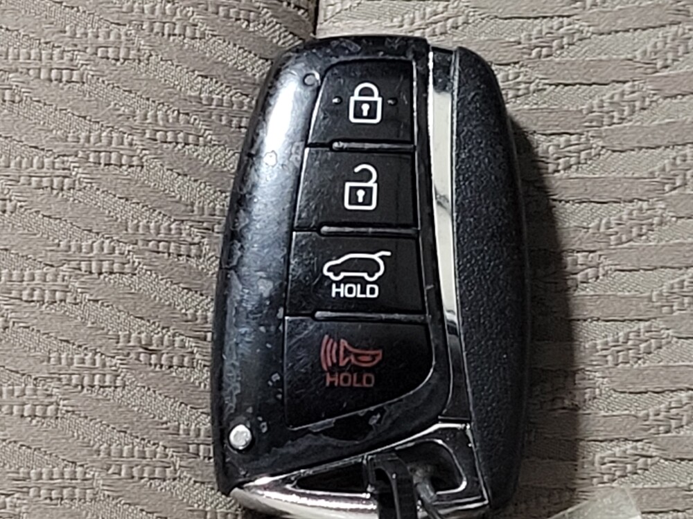 2018 Hyundai Santa Fe in Lubbock, TX 79424 - 18086225 32