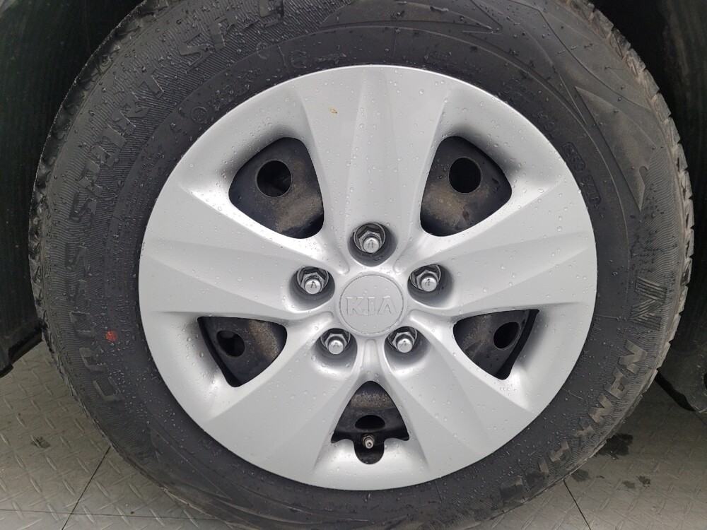 2017 Kia Forte in Lakeland, FL 33815 - 18086227 31