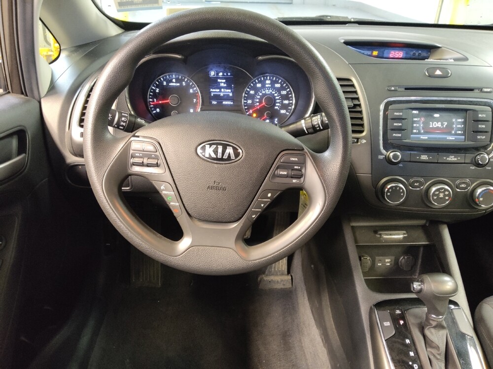 2017 Kia Forte in Lakeland, FL 33815 - 18086227 22