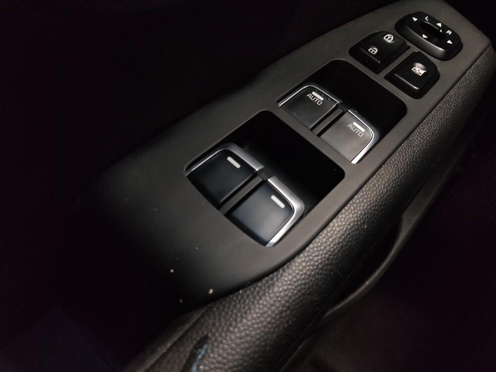 2017 Kia Soul in Marietta, GA 30062 - 18086235 27