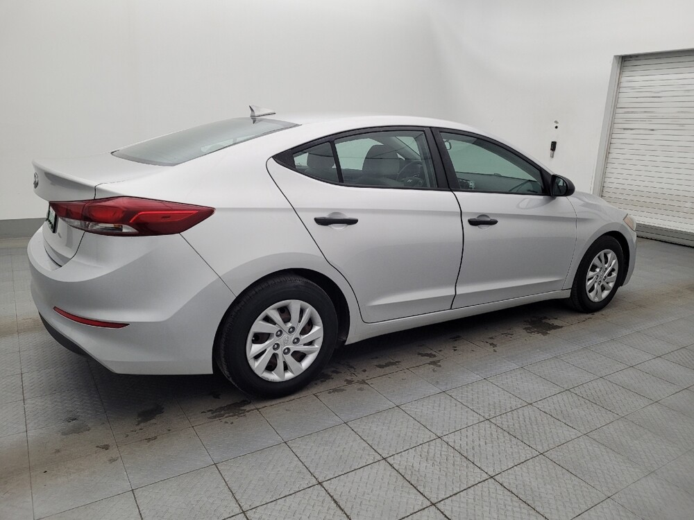 2017 Hyundai Elantra in Lakeland, FL 33815 - 18086236 10