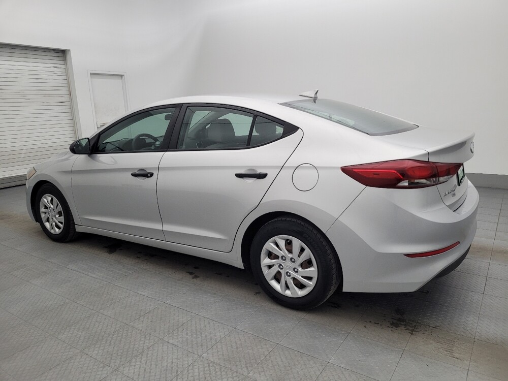 2017 Hyundai Elantra in Lakeland, FL 33815 - 18086236 3
