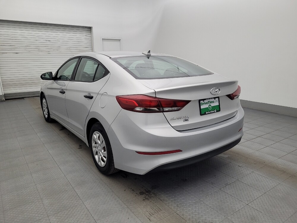 2017 Hyundai Elantra in Lakeland, FL 33815 - 18086236 5