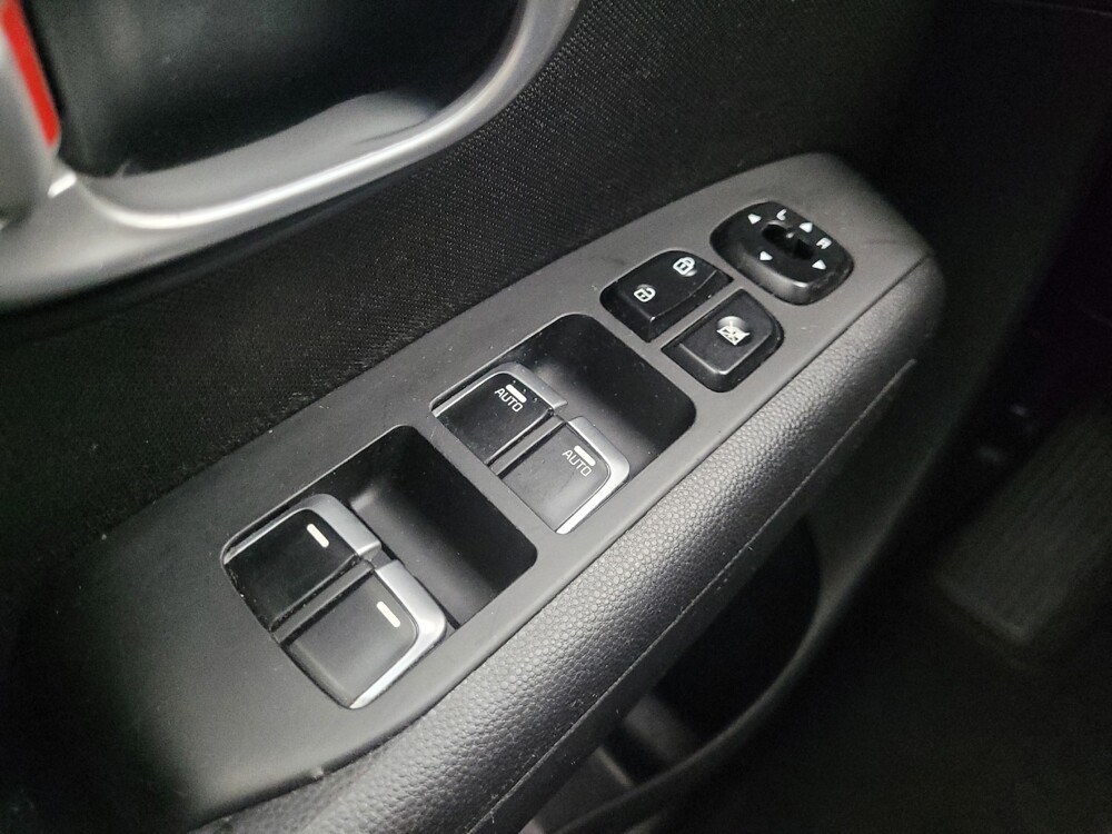 2019 Kia Soul in Highland, IN 46322 - 18086242 27