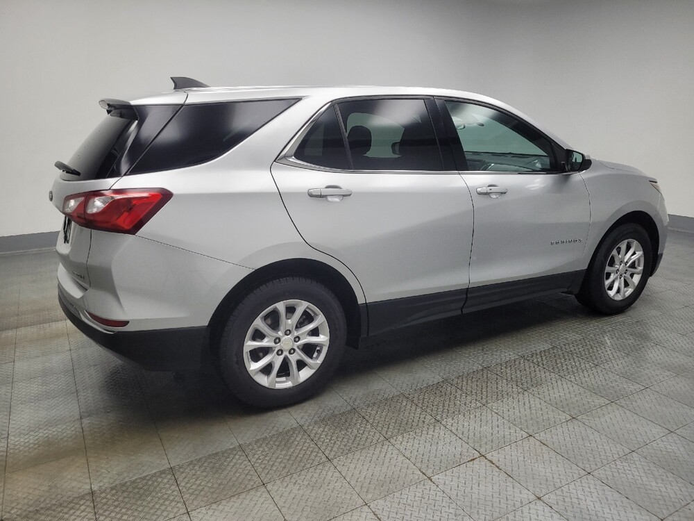 2020 Chevrolet Equinox in Indianapolis, IN 46222 - 18086244 10