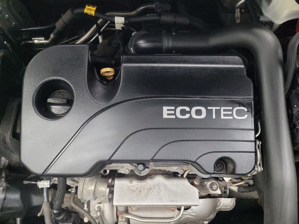 2020 Chevrolet Equinox in Indianapolis, IN 46222 - 18086244 30