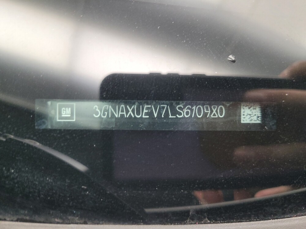 2020 Chevrolet Equinox in Indianapolis, IN 46222 - 18086244 33