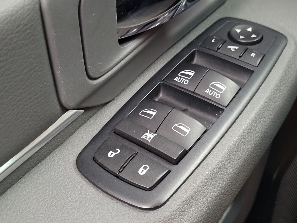 2016 RAM 1500 in St. Louis, MO 63136 - 18086261 27