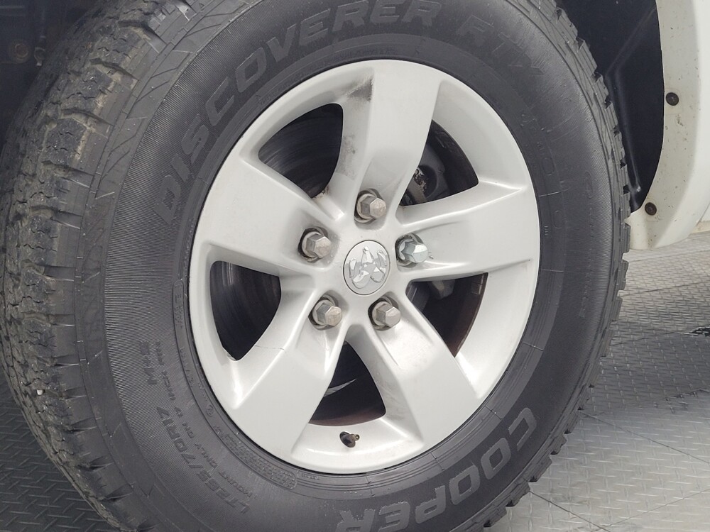 2016 RAM 1500 in St. Louis, MO 63136 - 18086261 31