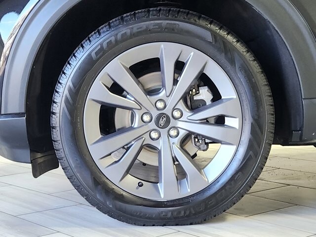 2021 Ford Explorer in Cinnaminson, NJ 08077 - 18086269 9