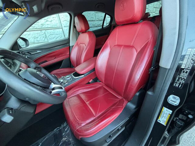 2020 Alfa Romeo Stelvio in Decatur, GA 30032 - 18086277 35