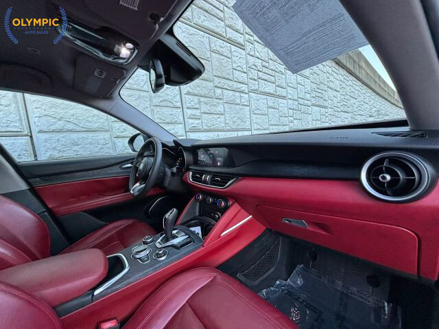 2020 Alfa Romeo Stelvio in Decatur, GA 30032 - 18086277 18