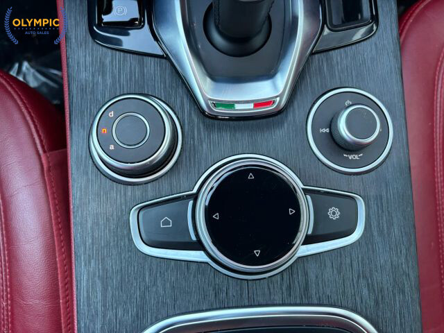 2020 Alfa Romeo Stelvio in Decatur, GA 30032 - 18086277 29