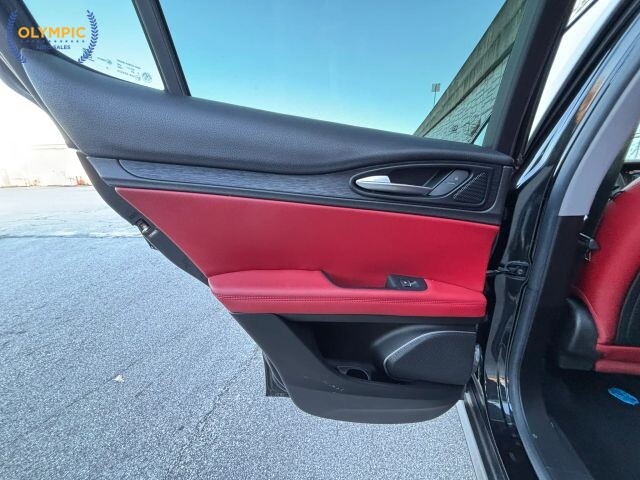 2020 Alfa Romeo Stelvio in Decatur, GA 30032 - 18086277 31