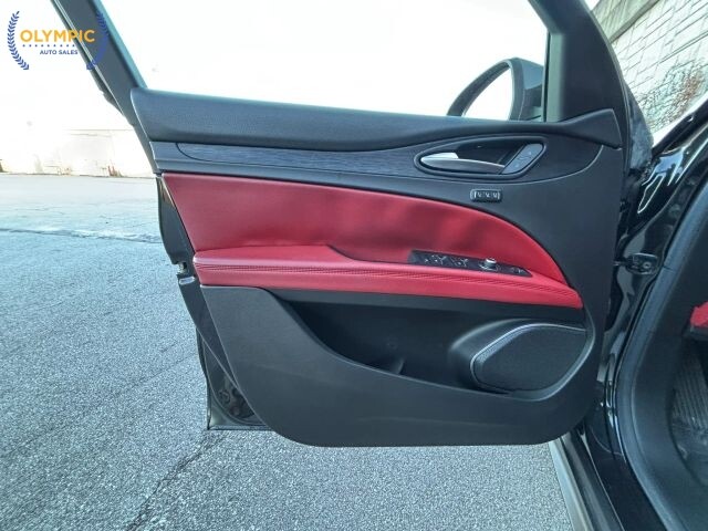 2020 Alfa Romeo Stelvio in Decatur, GA 30032 - 18086277 29