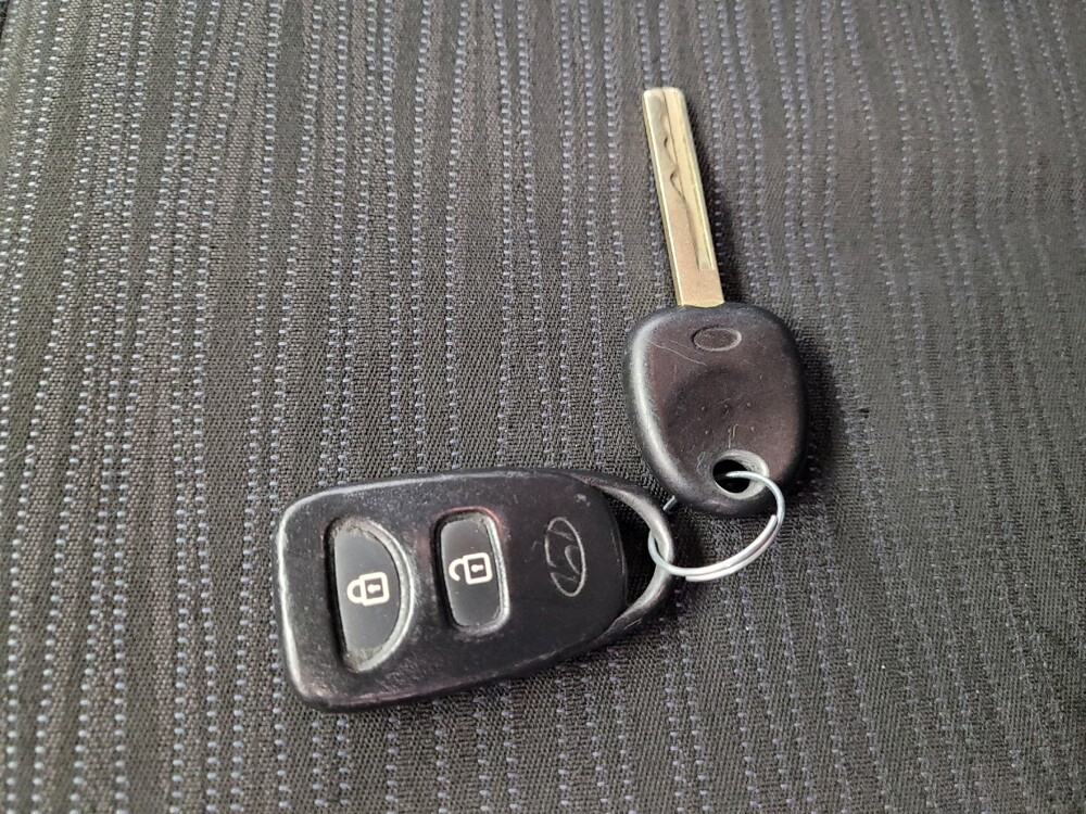 2017 Hyundai Accent in Downey, CA 90241 - 18086294 32