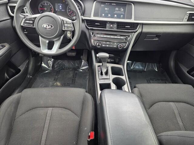 2020 Kia Optima in Mesa, AZ 85212 - 18086300 29