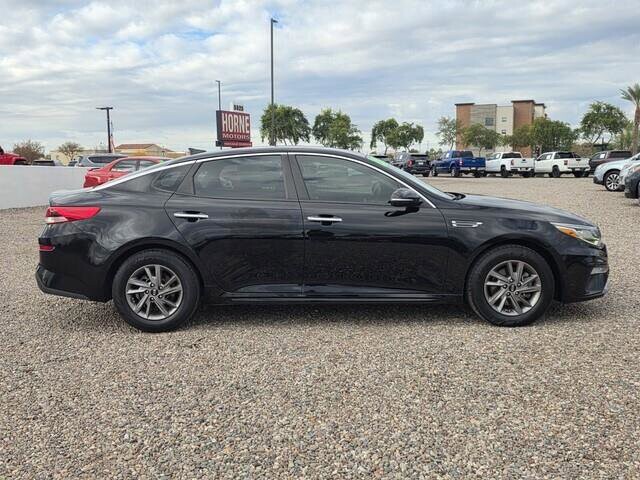 2020 Kia Optima in Mesa, AZ 85212 - 18086300 9