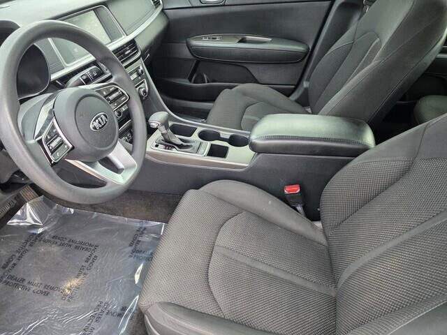 2020 Kia Optima in Mesa, AZ 85212 - 18086300 14