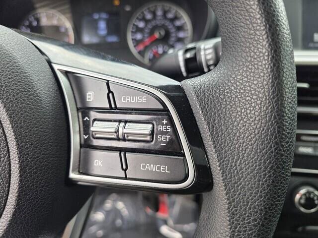 2020 Kia Optima in Mesa, AZ 85212 - 18086300 26