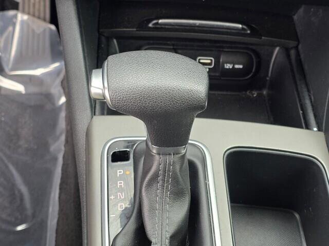 2020 Kia Optima in Mesa, AZ 85212 - 18086300 22