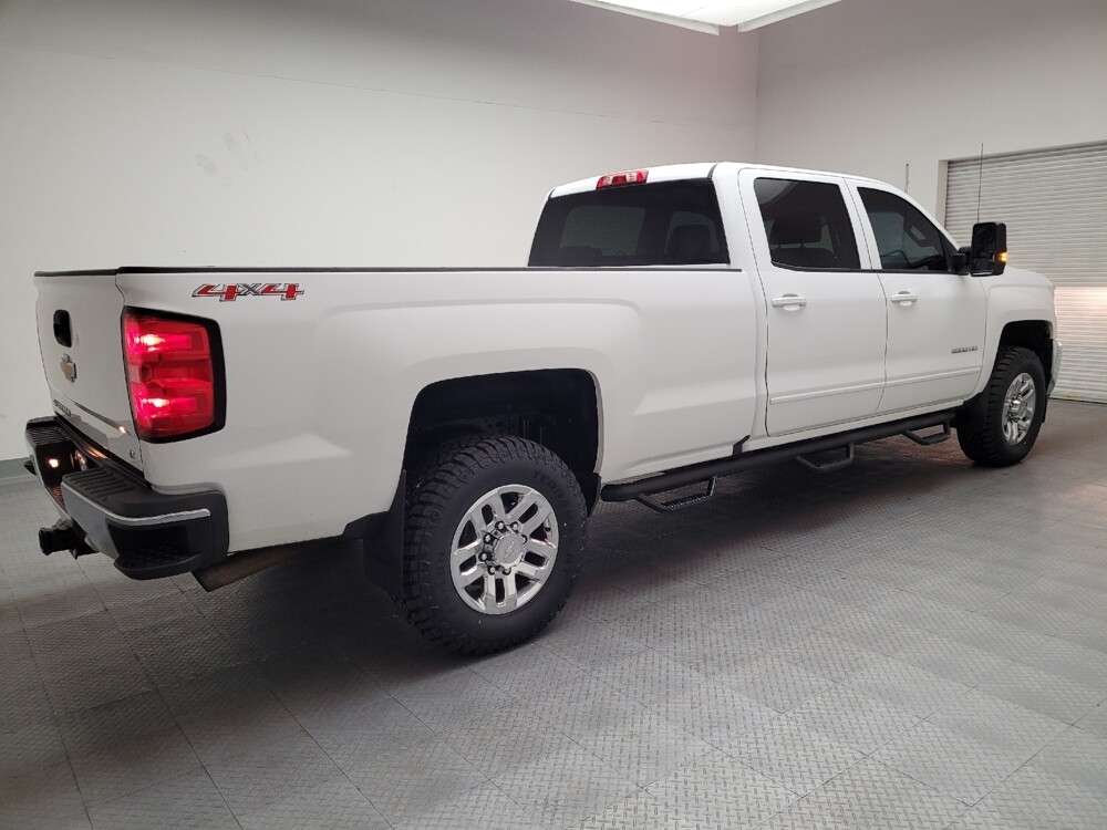 2017 Chevrolet Silverado 3500 in Riverside, CA 92504 - 18086303 10