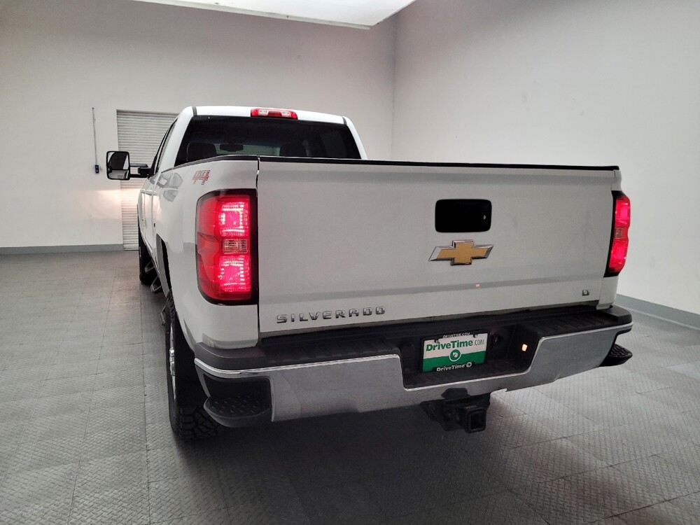 2017 Chevrolet Silverado 3500 in Riverside, CA 92504 - 18086303 6