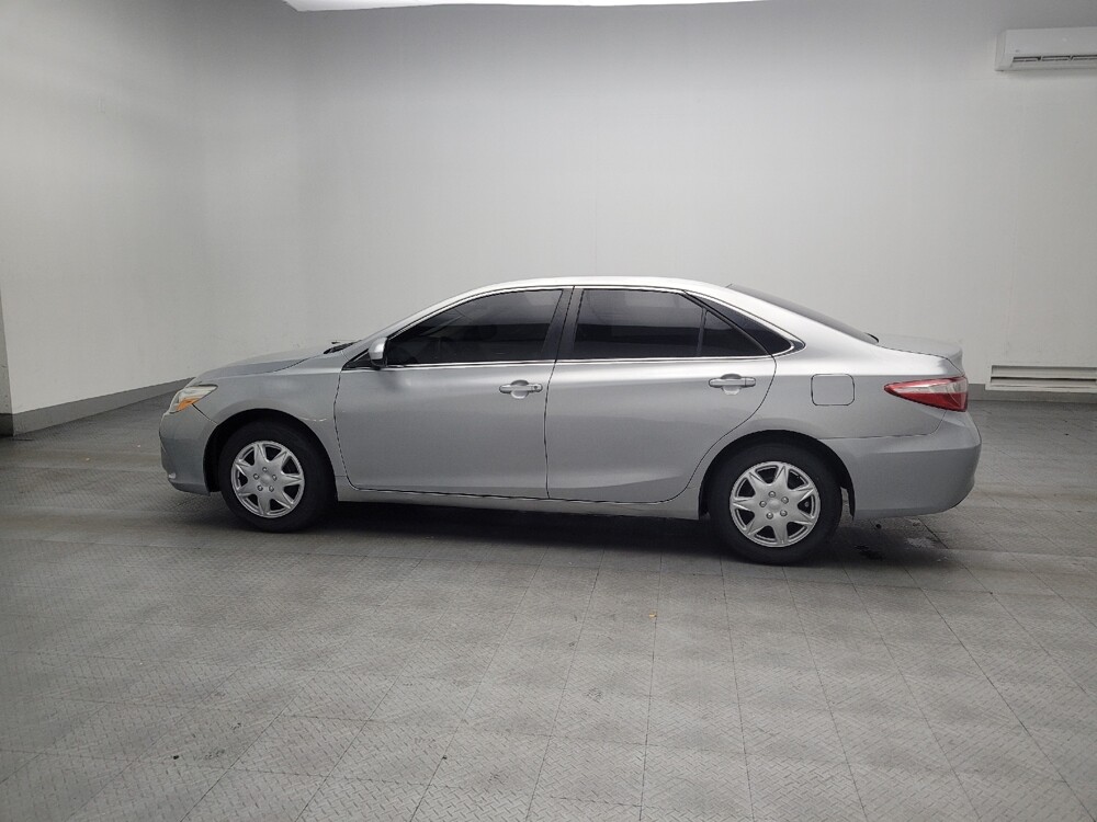 2015 Toyota Camry in Union City, GA 30291 - 18086306 3