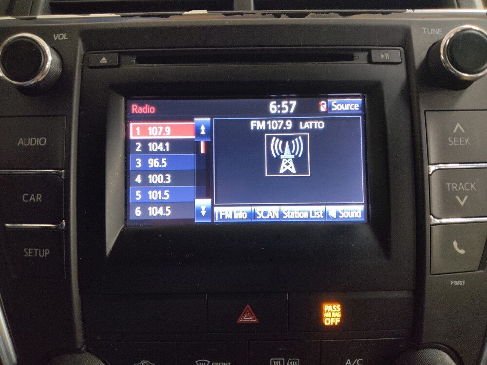 2015 Toyota Camry in Union City, GA 30291 - 18086306 25