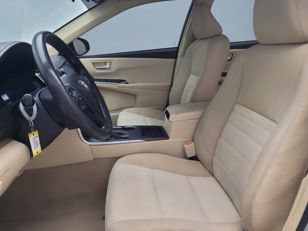 2015 Toyota Camry in Union City, GA 30291 - 18086306 17