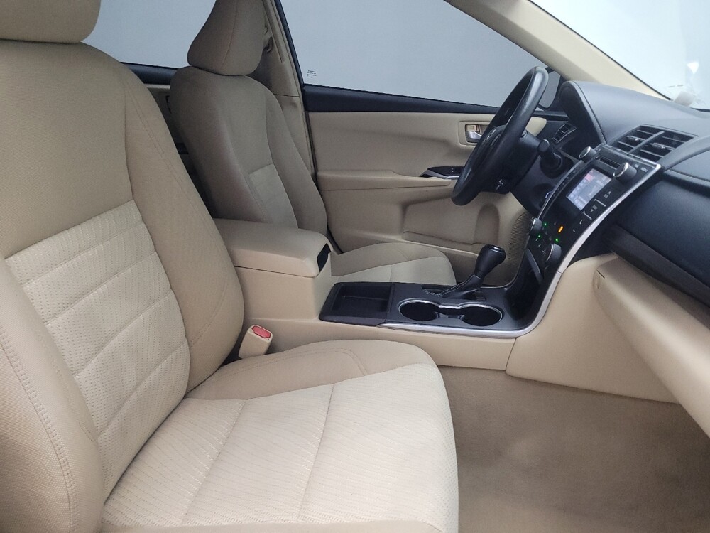 2015 Toyota Camry in Union City, GA 30291 - 18086306 21