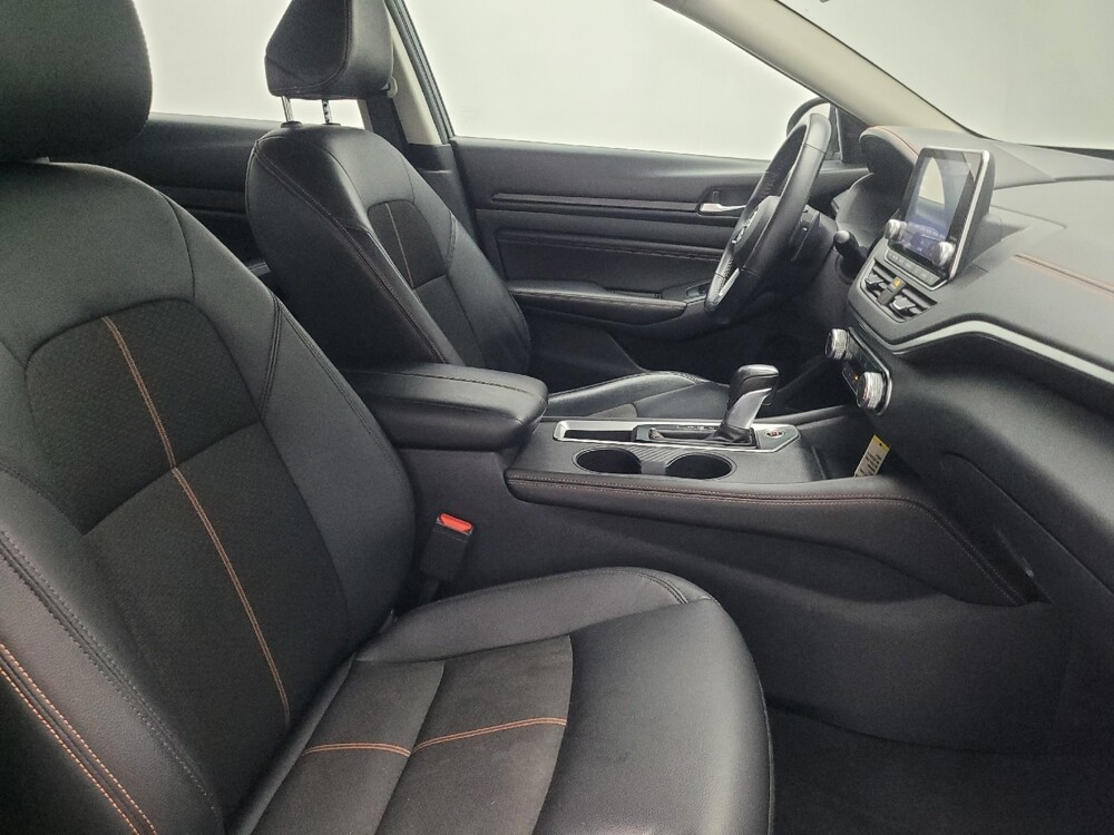 2021 Nissan Altima in Birmingham, AL 35215 - 18086311 21