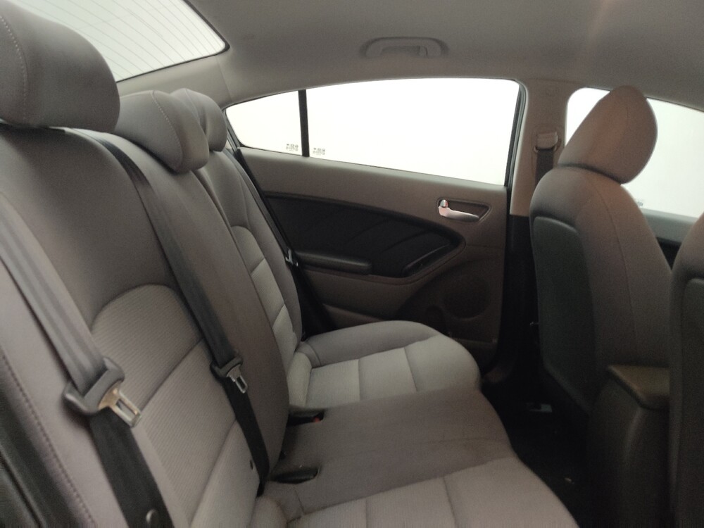 2018 Kia Forte in Marietta, GA 30062 - 18086325 19