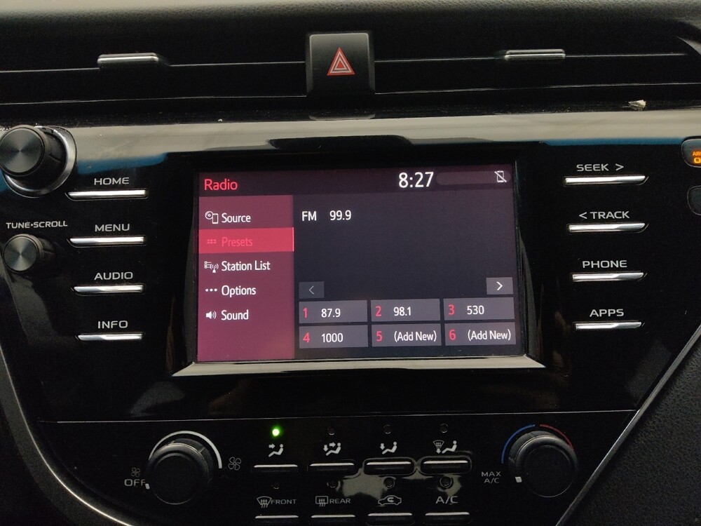 2018 Toyota Camry in St. Louis, MO 63136 - 18086327 25