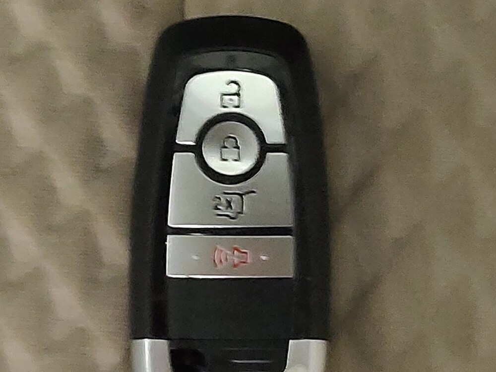 2020 Ford Escape in El Paso, TX 79907 - 18086335 32