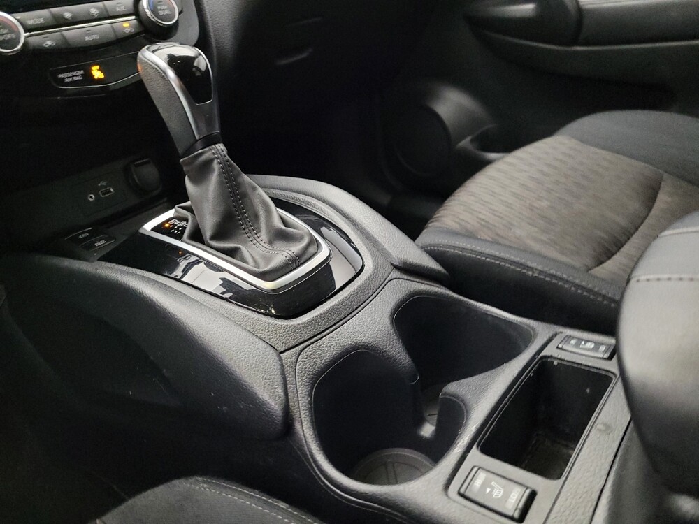 2019 Nissan Rogue in Phoenix, AZ 85015 - 18086337 26