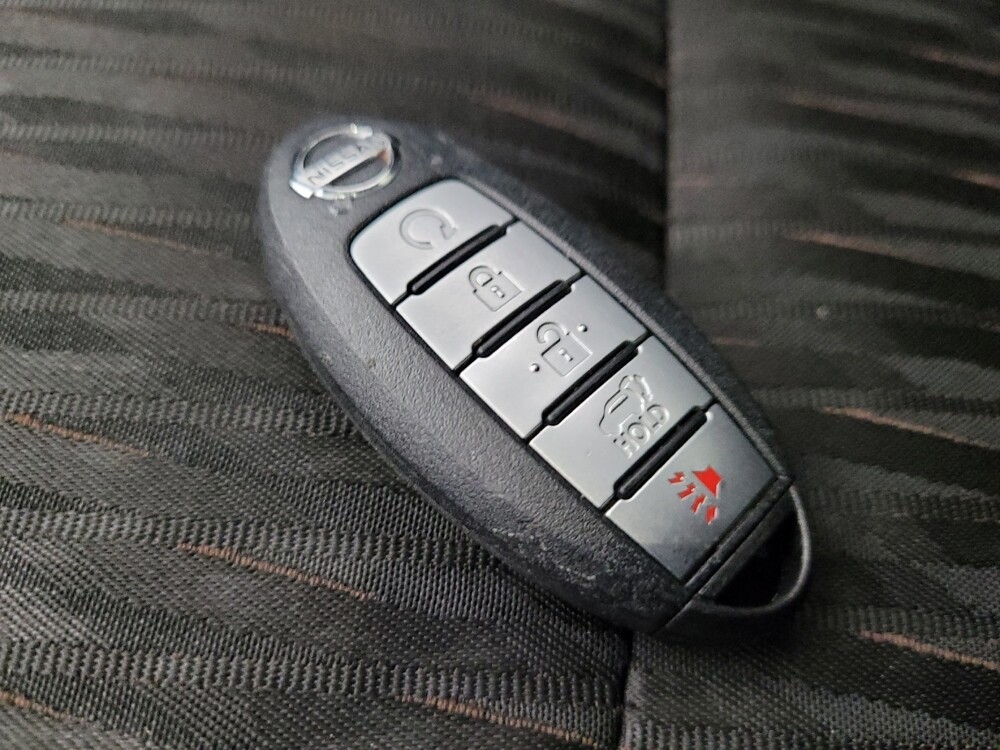 2019 Nissan Rogue in Phoenix, AZ 85015 - 18086337 32