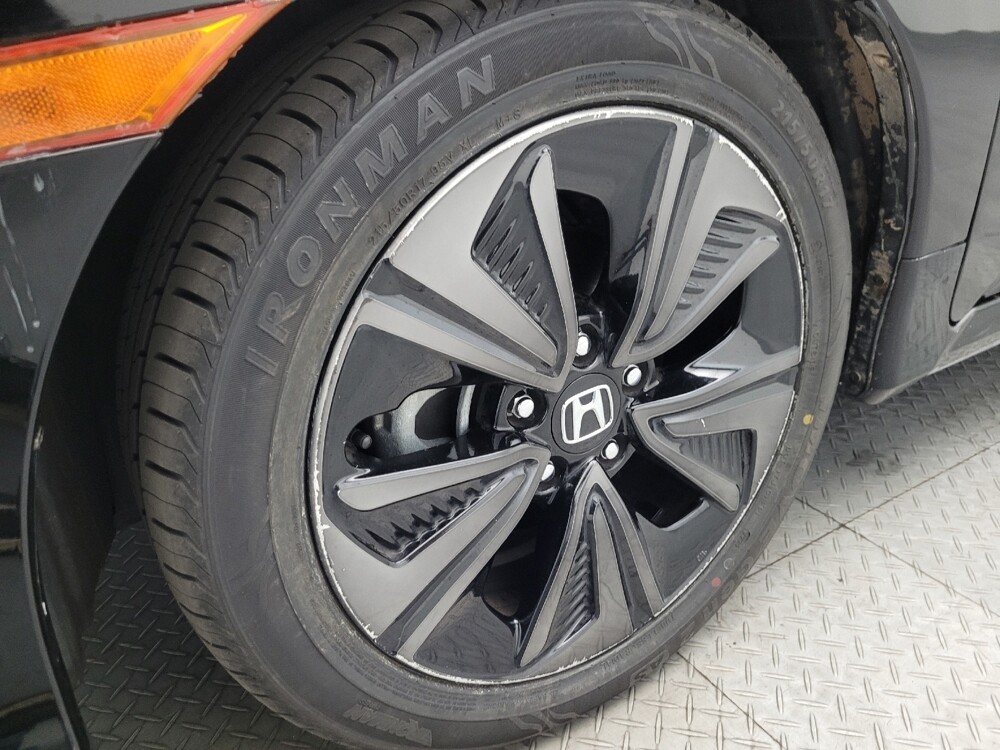 2019 Honda Civic in Glendale, AZ 85301 - 18086339 31