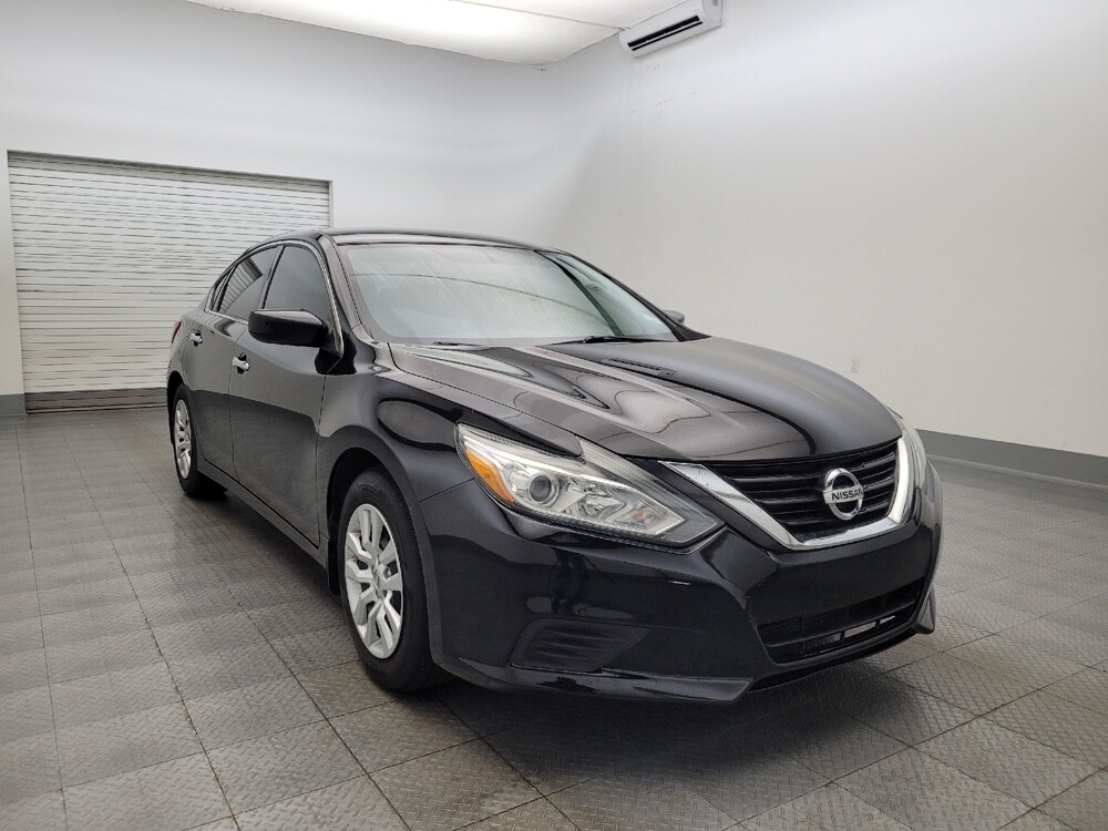 2017 Nissan Altima in Chandler, AZ 85225 - 18086341 13