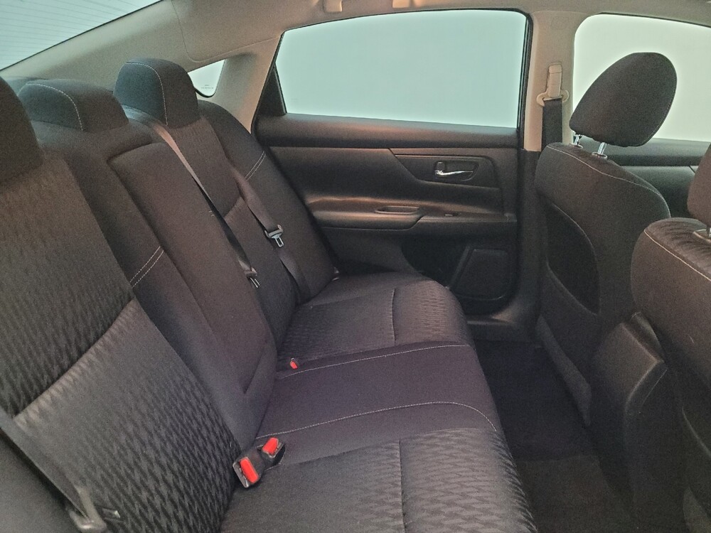 2017 Nissan Altima in Chandler, AZ 85225 - 18086341 19