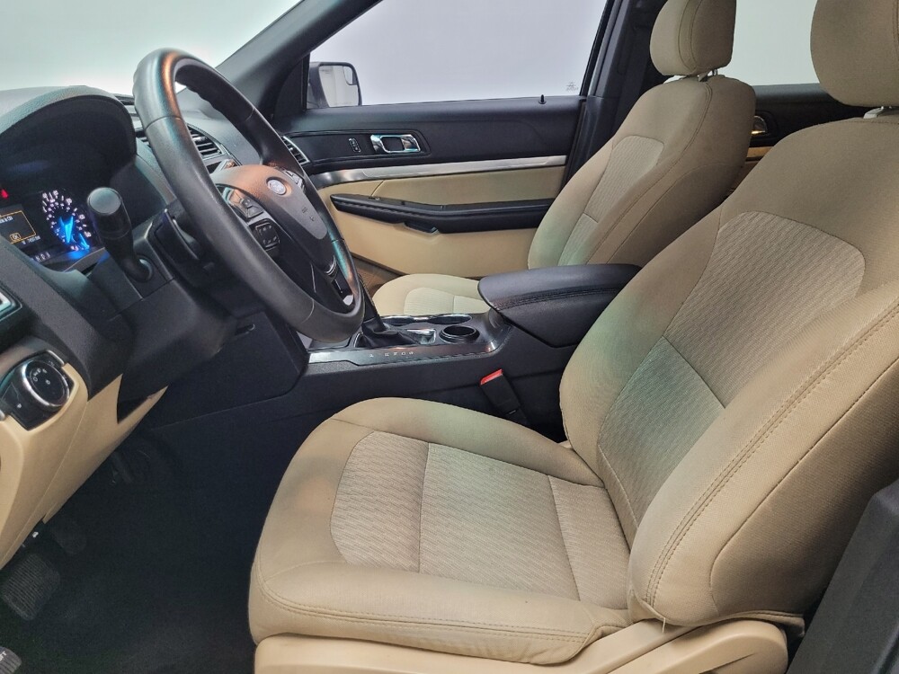 2017 Ford Explorer in Las Vegas, NV 89102 - 18086348 17