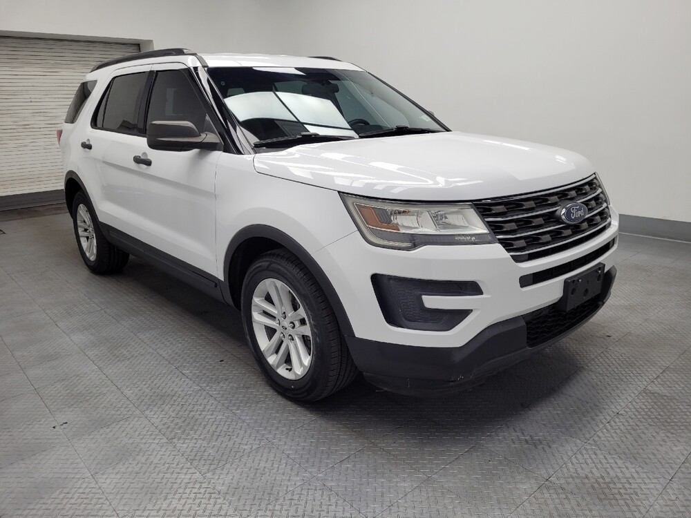 2017 Ford Explorer in Las Vegas, NV 89102 - 18086348 13