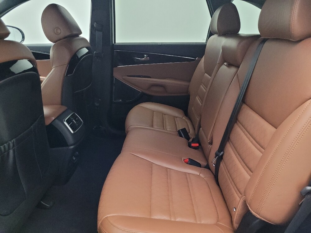 2019 Kia Sorento in Kissimmee, FL 34744 - 18086355 18