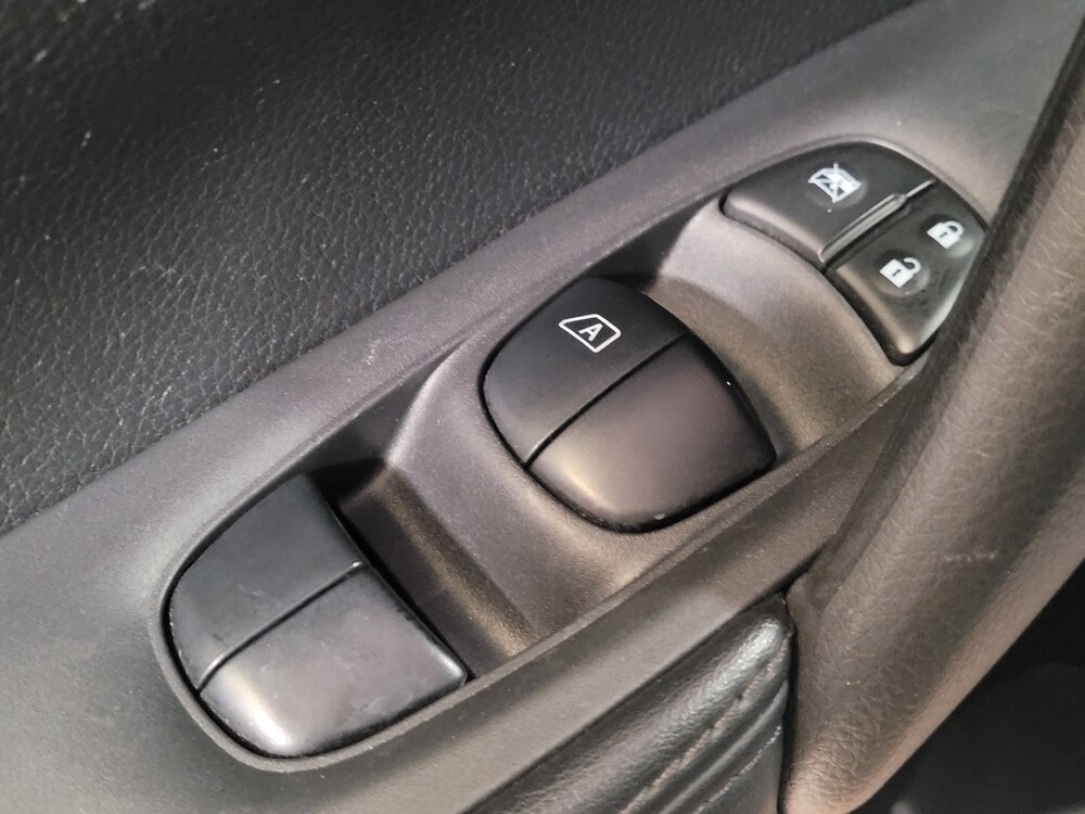 2017 Nissan Rogue Sport in Kissimmee, FL 34744 - 18086357 27