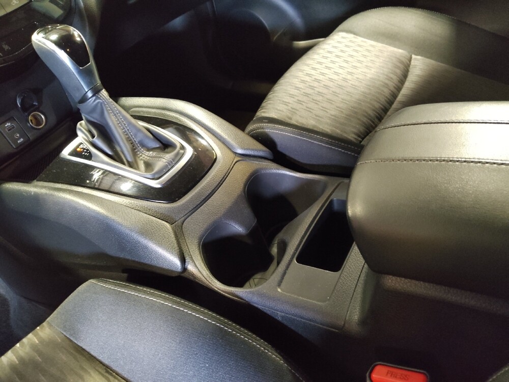 2017 Nissan Rogue in Hialeah, FL 33014 - 18086358 26